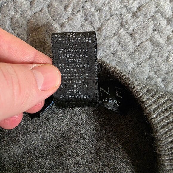 Giasone 100% Cashmere V-Neck Sweater Men’s Size L Gray 2-Ply Soft Knit Pullover - Picture 5 of 6